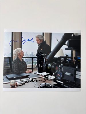 James Bond 007: Skyfall - Double signed Dame Judi Dench as "M" and Sam Mendes (Director) | Catawiki