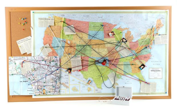 Heroes | Noah Bennet’s (Jack Coleman) Eyeglasses, Specimen Case and Bulletin Board | Propstore (Buy Now)