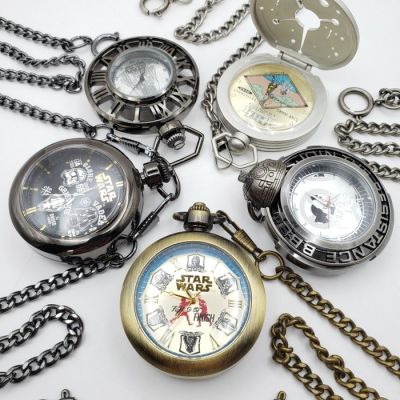 Star Wars - Millennium Falcon Pocket Watch — Character Dial (R2-D2, C-3PO, Chewbacca)-New battery working- | Catawiki