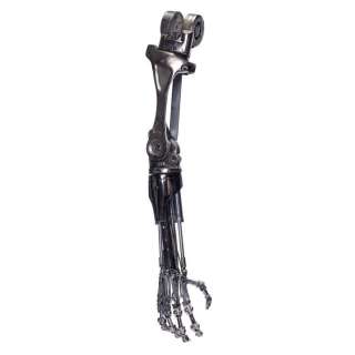 TERMINATOR 2: JUDGMENT DAY (1991) - Lot 407 - T-800 Endoskeleton Right Arm
