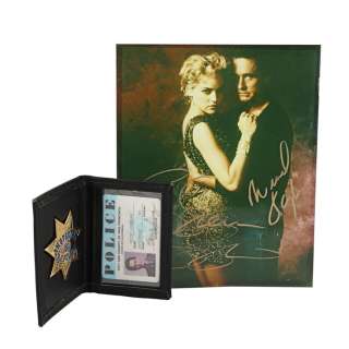 BASIC INSTINCT (1992) - Lot #903 : Nick Curran‘s (Michael Douglas) Police ID