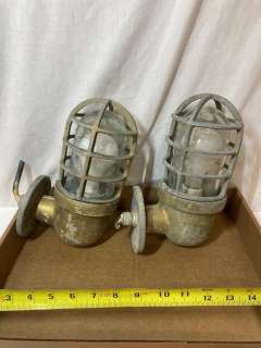 1997 "Titanic" 2 Ship Deck Lights Movie Prop COA | misc / divers