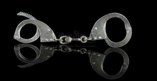 WHO FRAMED ROGER RABBIT (1988) - Lot 577 - Eddie Valiant‘s (Bob Hoskins) SFX Handcuffs