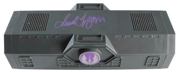 Mace Windu from Star Wars Galaxy’s Edge Prop Replica Lightsaber Case (Beckett) Signed by Samuel L. Jackson | SWAU