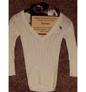 Hayden Panettiere rare and instantly recognizable sweater wardrobe from HEROES the show that made he | Piece of the Past