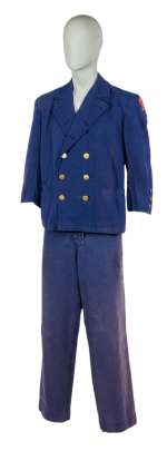 Lot 69 - 20,000 Leagues Under The Sea | Kirk Douglas "Ned Land" Ensemble (With DVD)