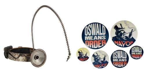 BATMAN RETURNS (1992) - Lot #491 : Thin Clown‘s (Doug Jones) Headlamp with Six Oswald Cobblepot Campaign Pins