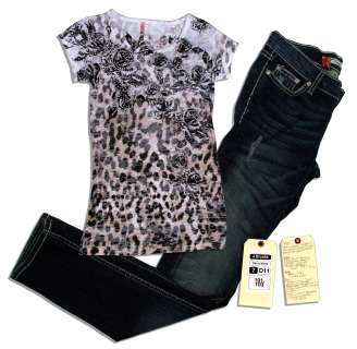 Olivia Wilde Screen-Worn Wardrobe From 2011 Comedy ‘‘Butter‘‘