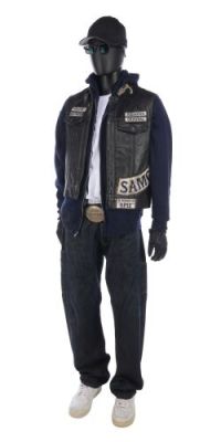 SONS OF ANARCHY (T.V. SERIES, 2008-2014) - Lot #338 : Jackson "Jax" Teller (Charlie Hunnam) President Kutte Ensemble