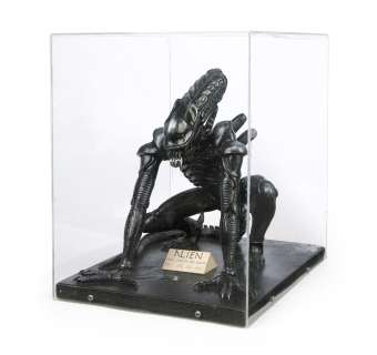 A small sculpture of an alien from "Alien," 1992 | Bonhams