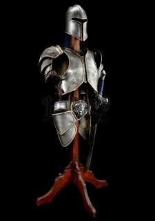 Warcraft | Alliance Armor Rack with Armor Components | Propstore