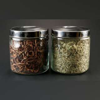 Hannibal - Lot 436 - SEASON 2 EPISODE 4: "TAKIAWASE" Katherine Pimms‘ (Amanda Plummer) Spice Jars