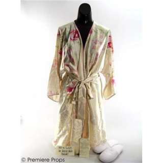 Lot 294 - SCARY MOVIE 4 Cindy (Anna Faris) Hero Robe
