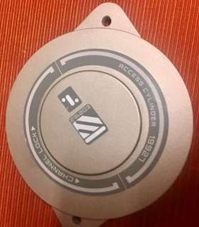 2 Wooden Ship Props - Passengers (2016) | Hanlin Auction Service