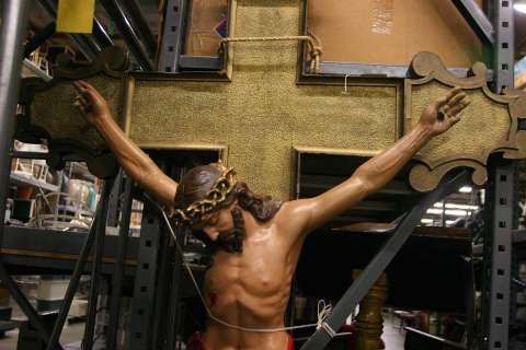 Lot 437 - "Powder Blue" 2009 with "Patrick Swayze" Large 4‘ Foot Crucifix Jesus Statue used as a Movie Prop