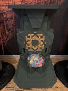 Statue, The Hobbit - joyaux Arkenstone - 33 cm - Wood | Catawiki