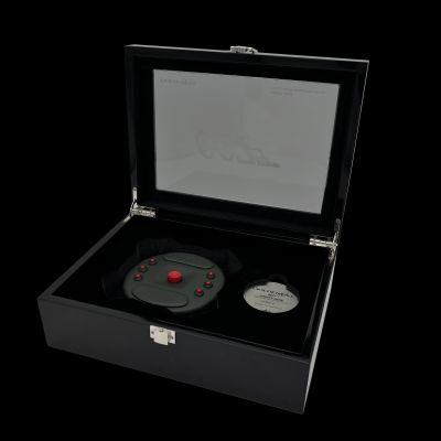 James Bond | GoldenEye Magnetic Limpet Mine Limited Edition Prop Replica | Factory Entertainment