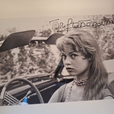 Brigitte Bardot - Brigitte Bardot - Lot of 2 - 1 x original autograph & 1 x photo | Catawiki