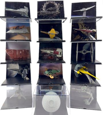 Lucasfilm - Figure - Star Wars - 16 Ships and Vehicles collection, with diorama (16) - ABS plastic | Catawiki