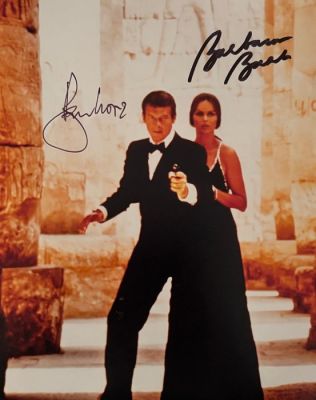 The Spy Who Loved Me - Doubled signed by Roger Moore and Barbara Bach | Catawiki