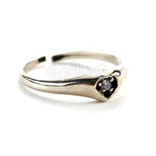 THE TWILIGHT SAGA: ECLIPSE (2010) - Lot 170 - Alice Cullen‘s Wedding Ring