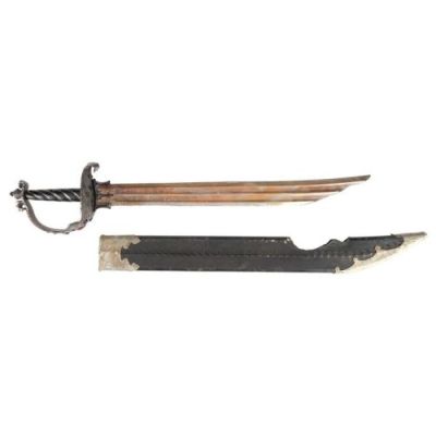 PIRATES OF THE CARIBBEAN: ON STRANGER TIDES (2011) - Lot #273 : Blackbeard‘s (Ian McShane) Sword of Triton with Scabbard