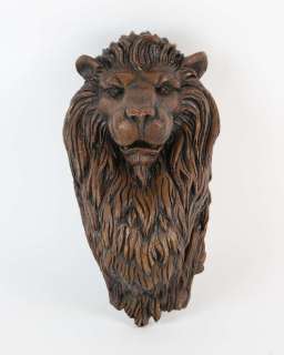 Sweeney Todd (2007) Resin lion head production used emblem from the chair used by Johnny Depp. | Ewbank’s