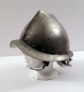 The Chronicles of Narnia: The Lion, the Witch and the Wardrobe Helmet Movie Props | Premiere Props