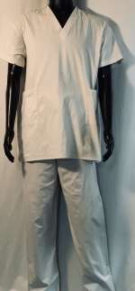 Lot 79 - Deadpool (2016) - Wade Wilson / Deadpool (Ryan Reynolds) Hospital Patient Shirt And Pants