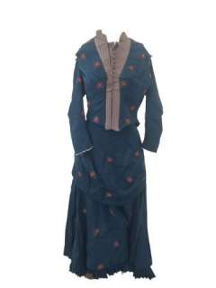 The Hateful Eight Daisy Domergue (Jennifer Jason Leigh) Movie Costumes | Premiere Props