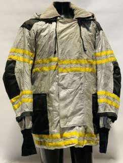 Total Recall (2012) - Douglas Quaid (Colin Farrell) Fireman Jacket | Hanlin Auction Service