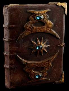 Warcraft - Lot 375 - Khadgar‘s (Ben Schnetzer) Spirit Encounter Book