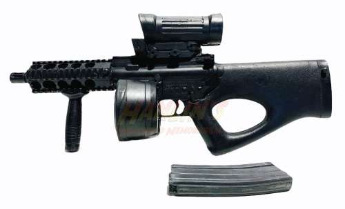 Lot 337 - Stargate SG-1 (1997-2007) - Samantha Carter (Amanda Tapping) "Carter Special" Micro 16 Carbine #2