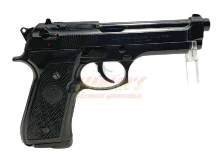 Stargate SG-1 (1997-2007) - Major Samantha Carter (Amanda Tapping) Beretta Handgun (Hero non-firing) | Hanlin Auction Service