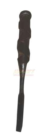 Lot 302 - The Book of Boba Fett (2021-) - Boba Fett‘s Metal Chisel Used to Shape Gaffi Stick