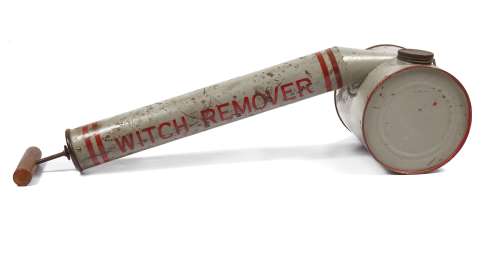 Lot 132 - The Cowardly Lion‘s Witch Remover from The Wizard of Oz