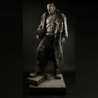 VAN HELSING (2004) - Lot 120 - Frankenstein‘s Monster (Shuler Hensley) Costume Display