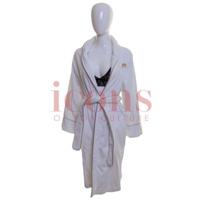 Lot 25 - Uncharted - Chloe Frazer’s (Sophia Ali) Costume - 65-25 - ICN-000594 | Icons of Pop Culture