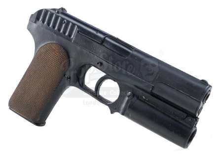 KINGSMAN: THE SECRET SERVICE (2014) - Lot 433 - Harry Hart‘s (Colin Firth) Stunt Pistol