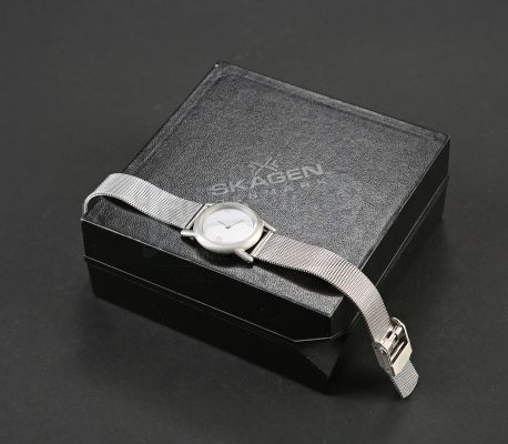 Industrial Light & Magic (Ilm) | 25 Years Watch | Propstore (Buy Now)