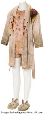 Teddy Bear Girl / Summer (Addy Miller), Ensemble from The Walking Dead (AMC 2010-2022, Season 1). | Heritage