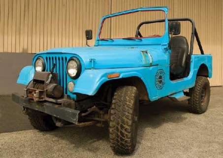 LOST - Lot 931 - DHARMA Jeep