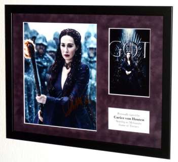 Game of Thrones | Game of Thrones - Carice van Houten (Melisandre) Framed, signed + COA & GCC sticker | Catawiki
