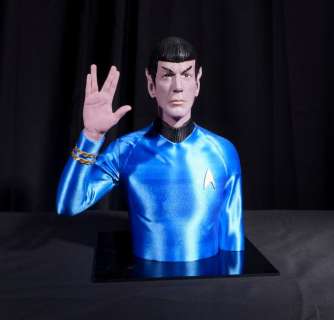 "Star Trek - Mister Spock " Giant XXL Buste 3D Sculpture - Exclusive 01/10 pcs -Exclusive - Andy Pop Artist - Art Work Size 36 x 25 x 20 cm - Signed by The Artist & Certificate CAO - 100% New items. - Secure Shipping on Museum Box | Catawiki