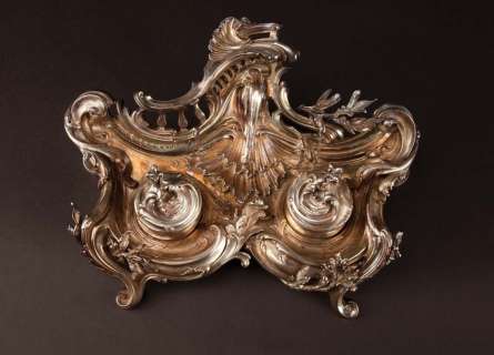 Lot 334 - Silverplate inkwell, tablecloth, & pillow from Desirée