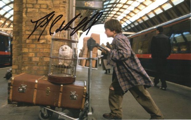 Daniel Radcliffe - Harry Potter King’s Cross Station Scene | Catawiki
