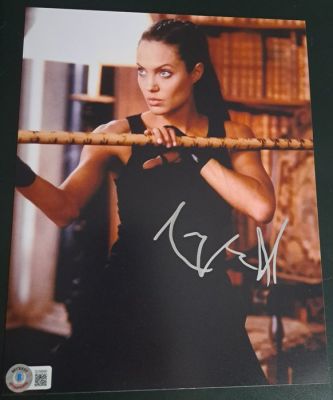 Tomb Raider - Angelina Jolie | Catawiki