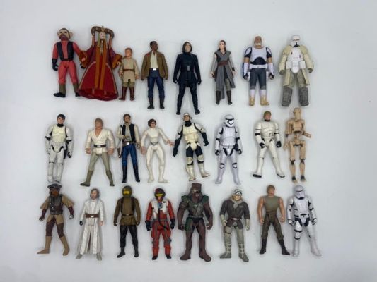 Hasbro - Figurine - Nute Gunray Reine Amidala Anakin Skywalker Finn Kylo Ren Rey Clone Trooper Snowtrooper Luke (24) - Plastic | Catawiki