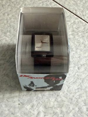 James Bond 007 - Swatch Turn Over 007 "Die Another Day" (2002) - SUFB100- James Bond 007 - 2002 | Catawiki