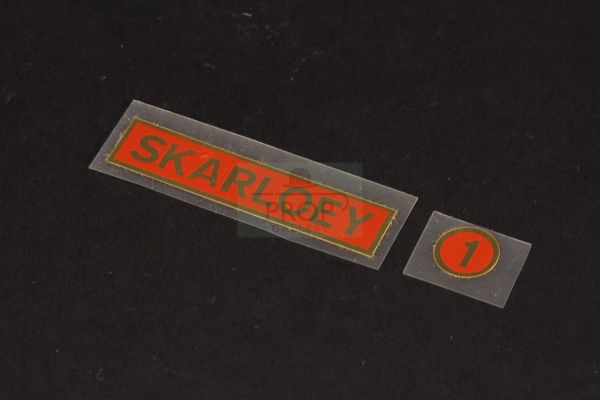 Thomas And Friends | Skarloey nameplate and number sticker | The Prop Gallery